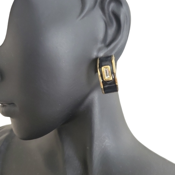 Vintage 80s Lady Remington Black Enamel Earrings - Picture 3 of 7